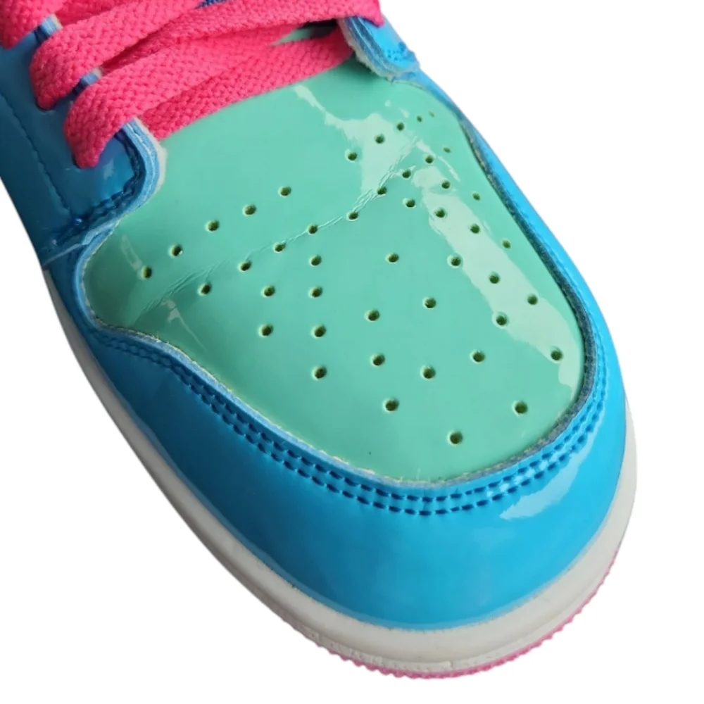 Air Evol Shoes